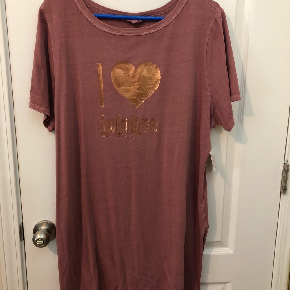 LuLaRoe Supply Carol 3 xl tshirt